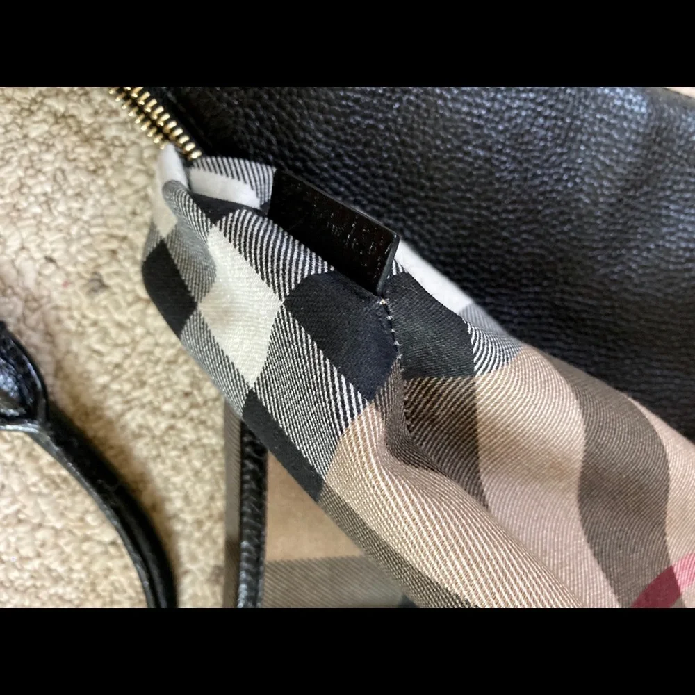 Burberry pebbled leather hobo medium-large - Picture 11 of 11